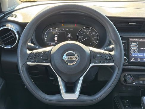 Used 2021 Nissan Kicks SV image 23