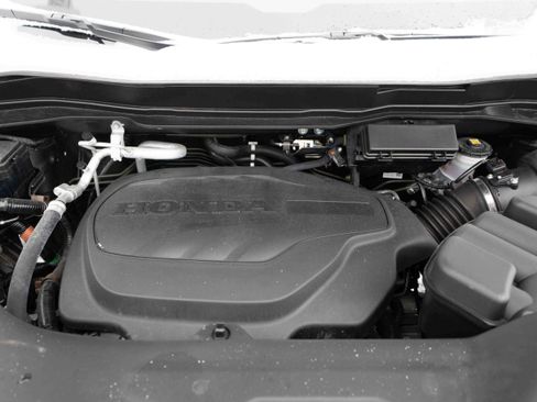 Used 2024 Honda Passport Black Edition image 32