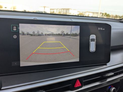 Certified 2024 Kia Sorento S w/ Panoramic Sunroof Package image 25