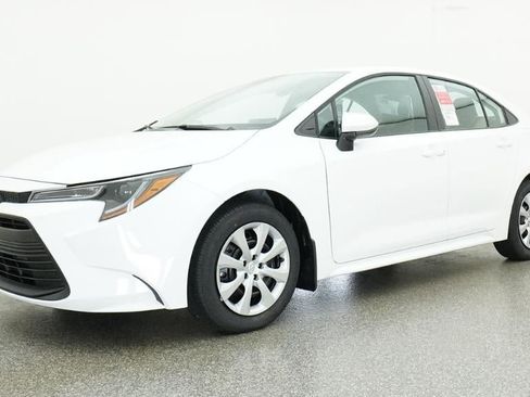 New 2026 Toyota Corolla LE FWD image 17