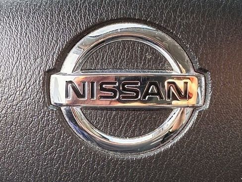 Used 2020 Nissan Pathfinder SL AWD/4WD image 25