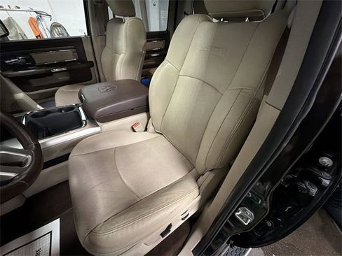 Used 2017 RAM 1500 Laramie w/ Convenience Group image 53