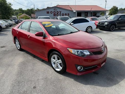 Used 2014 Toyota Camry SE FWD image 7