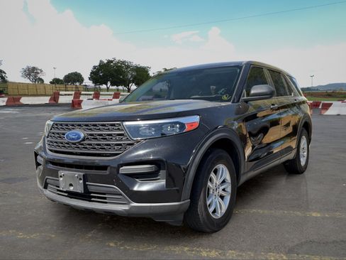 Used 2020 Ford Explorer 4WD image 3