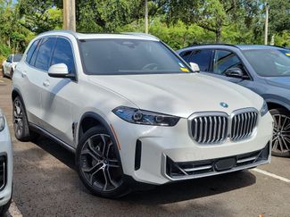 Used 2025 BMW X5 xDrive50e w/ Parking Assistance Package AWD/4WD video 1