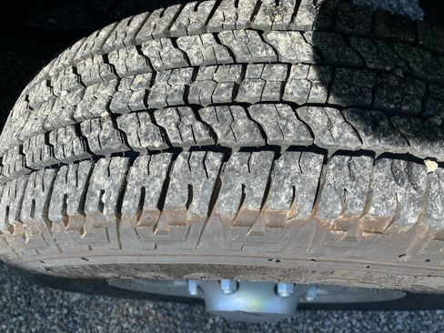 Used 2012 Ford E-350 and Econoline 350 Super Duty RWD image 10