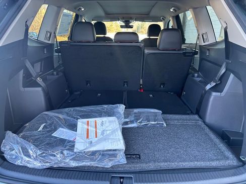 New 2026 Volkswagen Atlas Peak Edition image 20