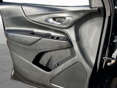 Used 2020 Chevrolet Equinox LT FWD image 22