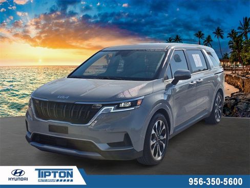 Used 2023 Kia Carnival EX image 1