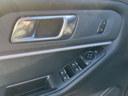 Used 2026 Ford Explorer ST-Line image 18