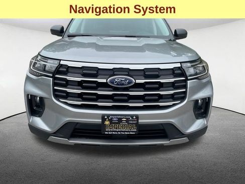 Certified 2025 Ford Explorer Active w/ Active Comfort Package AWD/4WD image 4
