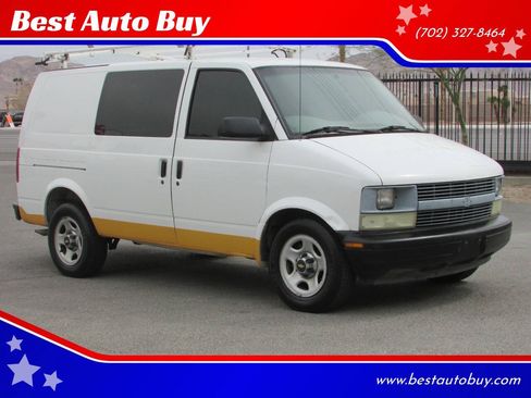 Used 2004 Chevrolet Astro RWD image 1