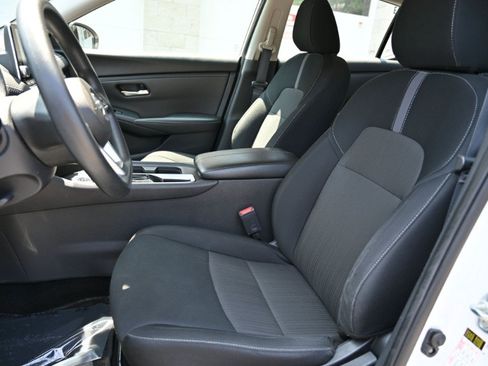 Used 2023 Nissan Sentra SV FWD image 13