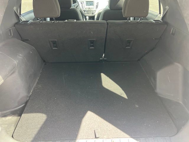 Used 2021 Chevrolet Equinox LS w/ LS Convenience Package FWD image 22