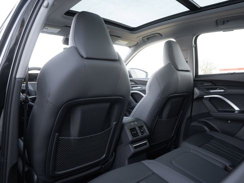 New 2025 Audi Q5 Premium Plus image 25