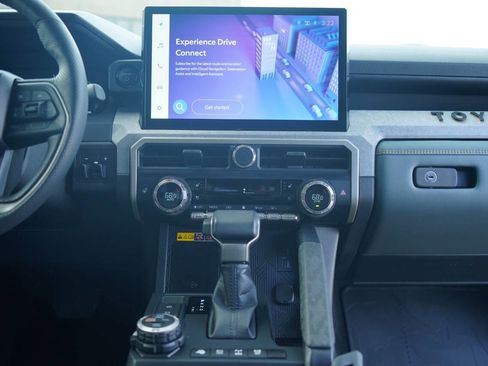 Used 2024 Toyota Tacoma Trailhunter HV 4x4 4dr Double image 26