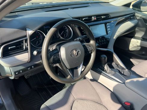 Used 2020 Toyota Camry LE FWD image 18