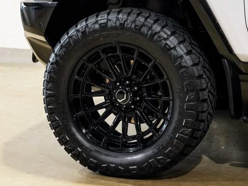 Used 2022 GMC Hummer EV Edition 1 w/ LPO, Illumination Package AWD/4WD image 9