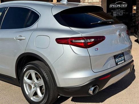 Used 2018 Alfa Romeo Stelvio AWD image 14