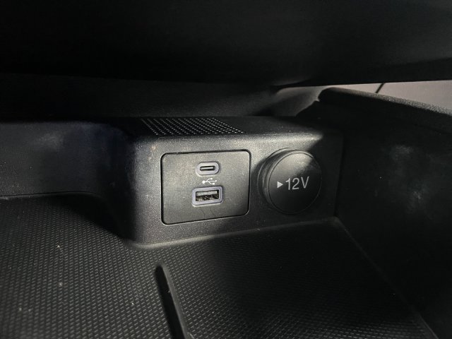 Used 2023 Ford Escape Active AWD/4WD image 17