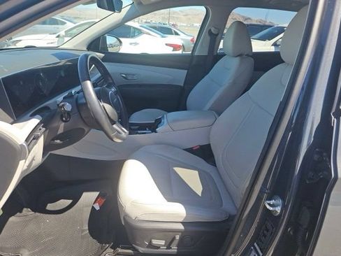 Used 2025 Hyundai Tucson SEL FWD image 13