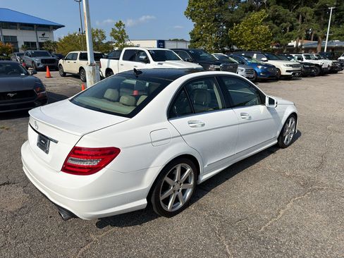 Used 2013 Mercedes-Benz C 250 Sedan image 5