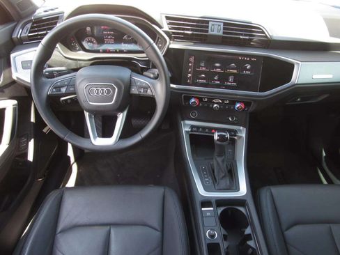 Used 2023 Audi Q3 2.0T Premium Plus AWD/4WD image 18