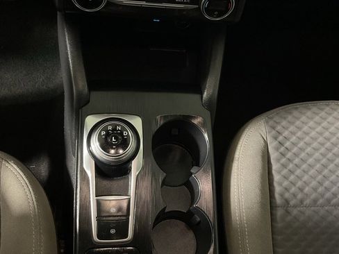 Used 2020 Ford Escape SE image 27