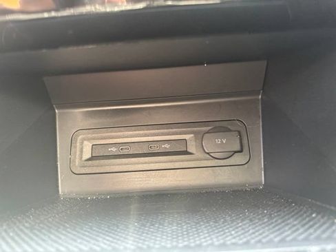 Used 2022 Volkswagen Atlas SEL R-Line AWD/4WD image 23