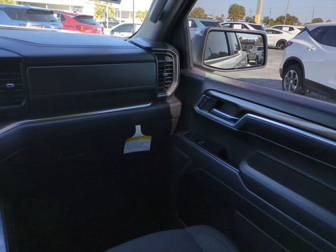 Used 2024 Chevrolet Silverado 1500 LT AWD/4WD image 17