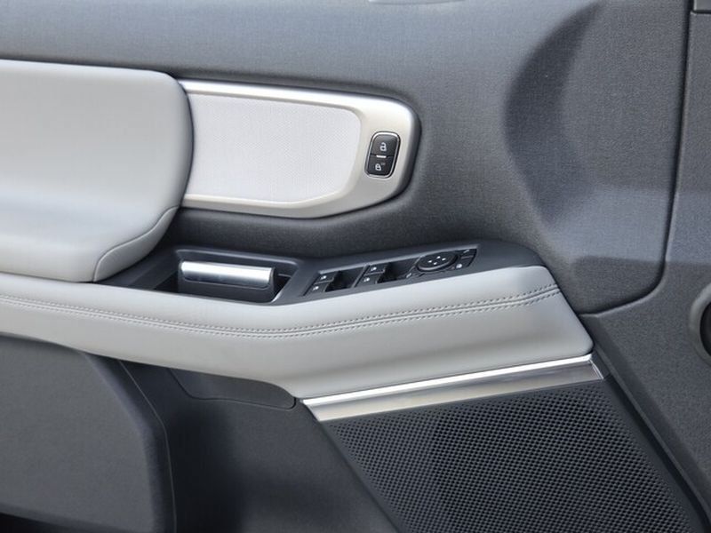 New 2027 Ford Expedition Active RWD image 30