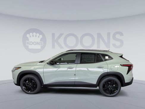 New 2026 Chevrolet Trax ACTIV image 2