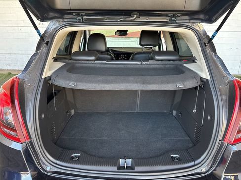 Used 2022 Buick Encore Preferred AWD/4WD image 20