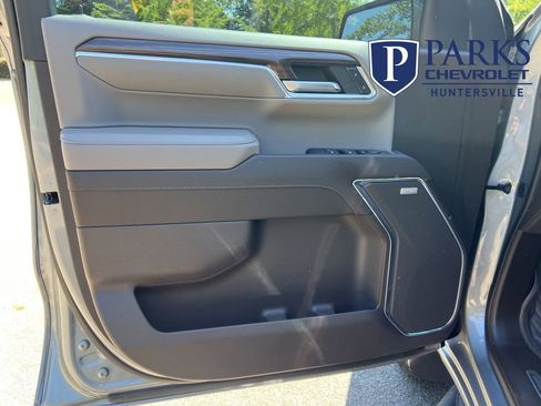 Used 2024 Chevrolet Silverado 1500 LT Trail Boss w/ LT Trail Boss Premium Package image 19