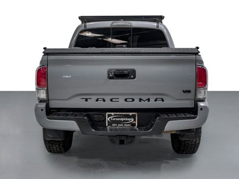Used 2020 Toyota Tacoma TRD Off-Road w/ Advanced Technology Package image 7