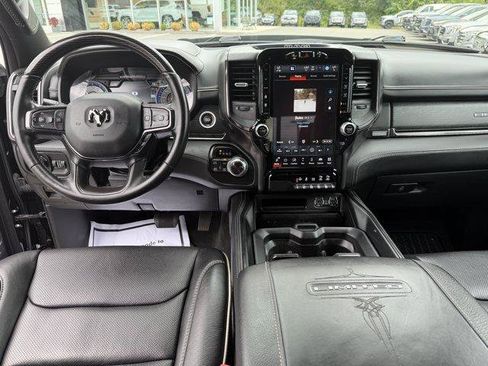 Used 2022 RAM 1500 Limited AWD/4WD image 2