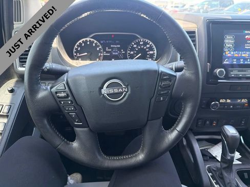 Certified 2022 Nissan Frontier SV RWD image 10