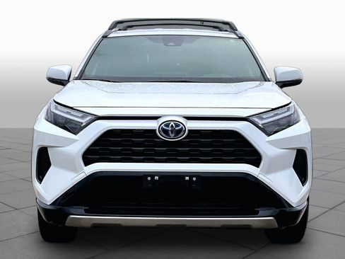 Used 2023 Toyota RAV4 SE AWD/4WD image 4