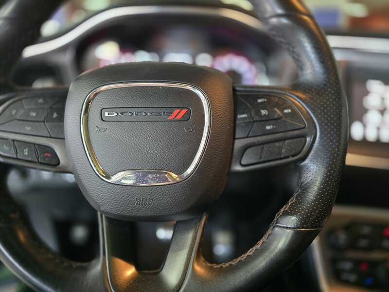 Used 2022 Dodge Challenger R/T w/ Blacktop Package RWD image 28