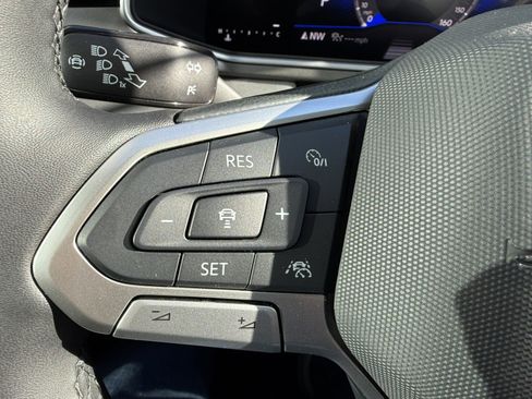 New 2026 Volkswagen Taos SE AWD/4WD image 16