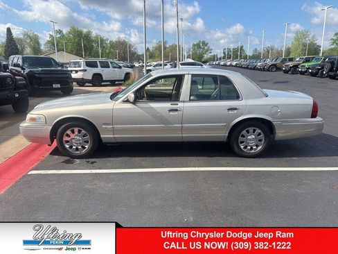 Used 2006 Mercury Grand Marquis LS RWD image 3