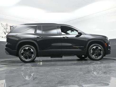 New 2027 Chevrolet Traverse LT w/ Sun and Wheel Package FWD image 32
