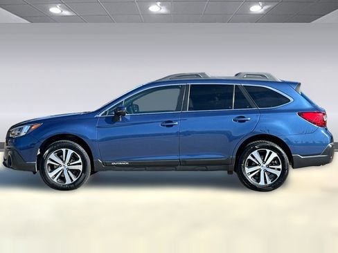 Used 2019 Subaru Outback 2.5i Limited image 2