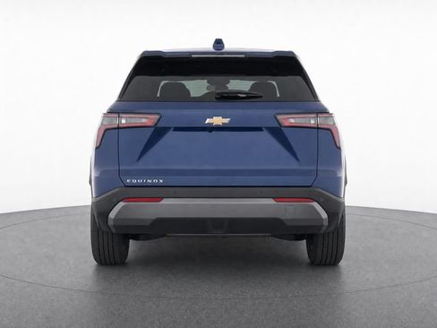 Used 2025 Chevrolet Equinox LT FWD image 6