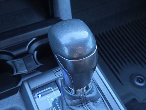 Used 2021 Toyota Tacoma TRD Off-Road w/ Technology Package image 22