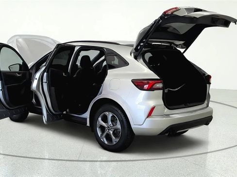 Used 2024 Ford Escape ST-Line w/ Tech Pack #1 AWD/4WD image 11