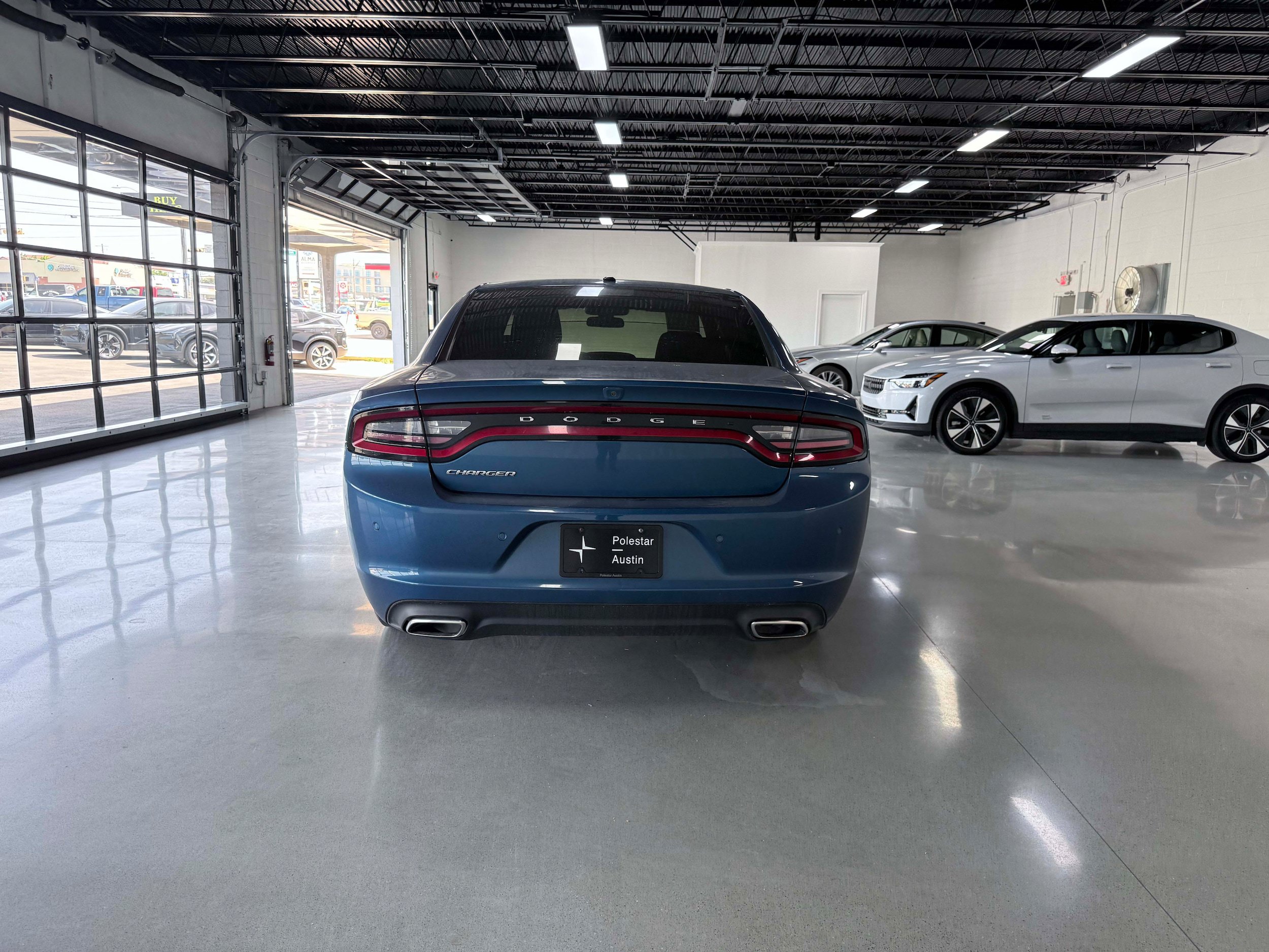 Used 2022 Dodge Charger SXT RWD image 5