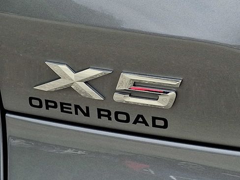 Used 2024 BMW X5 xDrive40i w/ Premium Package AWD/4WD image 29