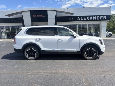 Used 2023 Kia Telluride S w/ S Sunroof Package AWD/4WD image 2