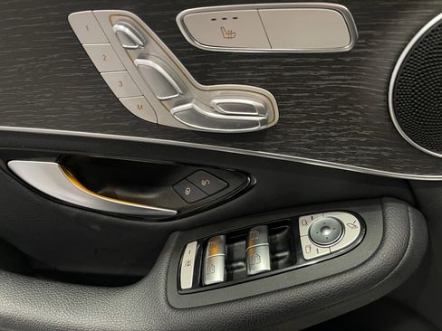 Used 2021 Mercedes-Benz GLC 300 4MATIC image 12